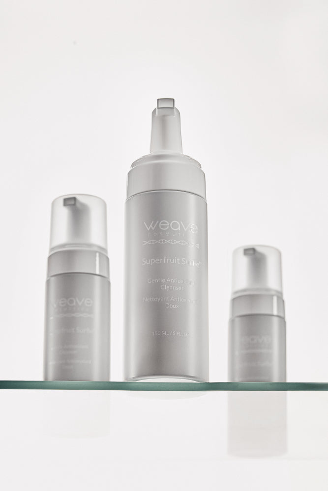 Pianka oczyszczająca Superfruit Surfie™ z kompleksem superowoców 150 ml